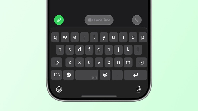 Button to share a FaceTime call link in the iPhone app.