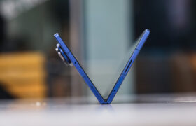 Comment entretenir la charnière de votre téléphone pliable