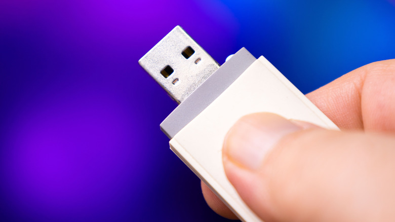 An extreme close-up of a USB thumb drive.