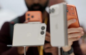 iPhone Duo vs Xiaomi 18 Fold :Comparatif des téléphones pliables